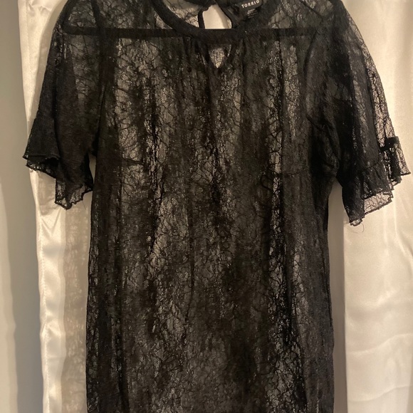 Torrid lace over shirt - Picture 1 of 1